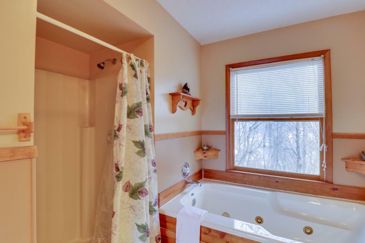 3 Bed 3 Bath Vacation Home In Sylva Exteriör bild